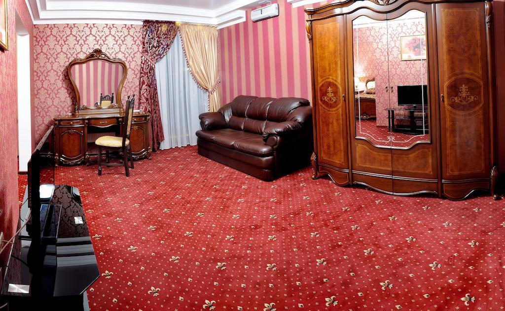 Garden Hall Ternópil Habitación foto
